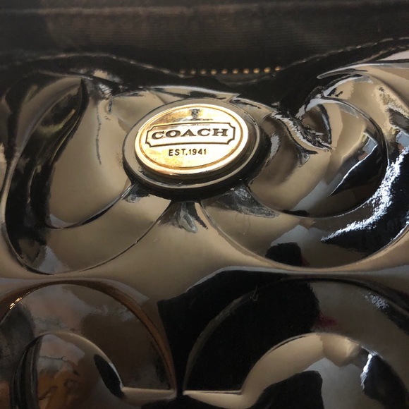 *SOLD*Coach Peyton Embossed Patent Crossbody Bag - Picture 13 of 16